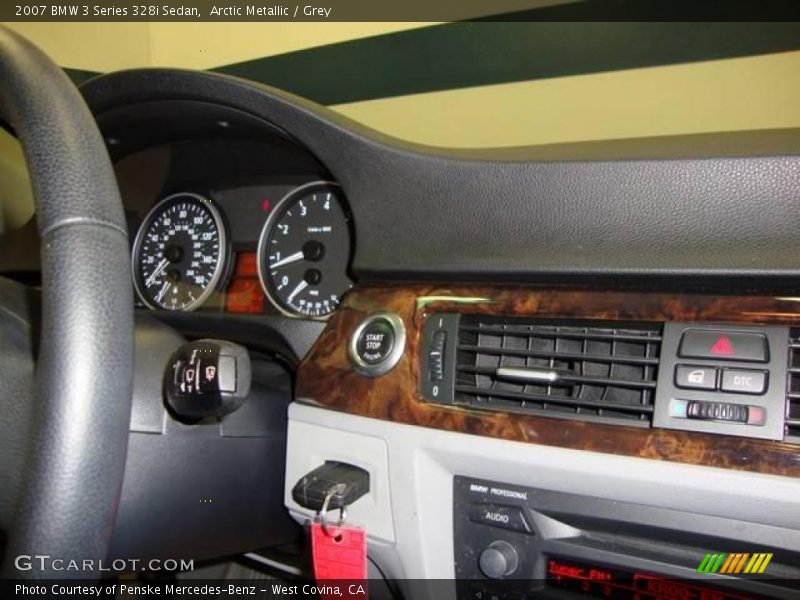 Arctic Metallic / Grey 2007 BMW 3 Series 328i Sedan
