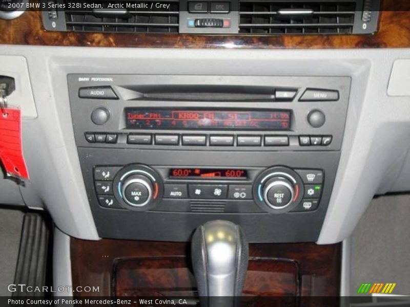 Arctic Metallic / Grey 2007 BMW 3 Series 328i Sedan
