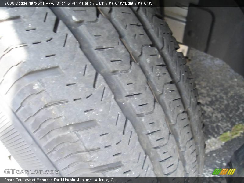 Bright Silver Metallic / Dark Slate Gray/Light Slate Gray 2008 Dodge Nitro SXT 4x4