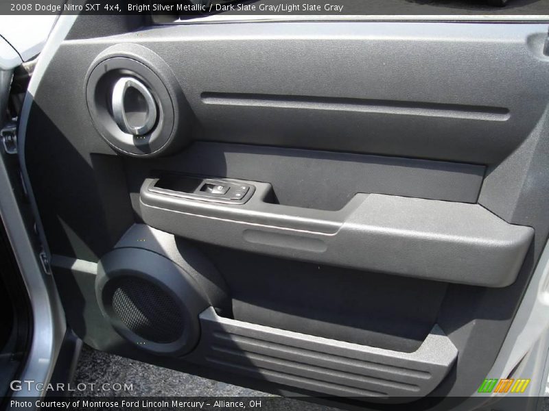 Bright Silver Metallic / Dark Slate Gray/Light Slate Gray 2008 Dodge Nitro SXT 4x4