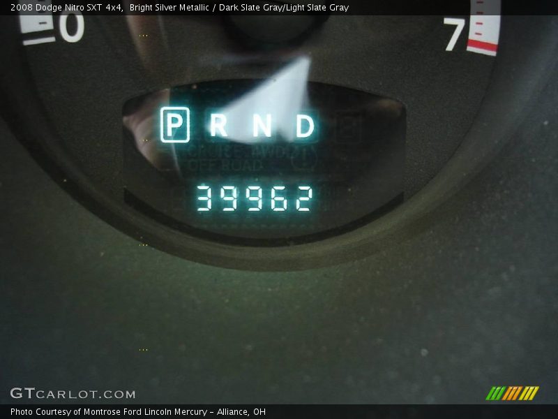 Bright Silver Metallic / Dark Slate Gray/Light Slate Gray 2008 Dodge Nitro SXT 4x4