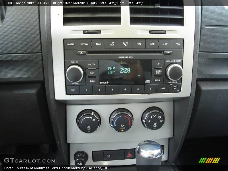 Bright Silver Metallic / Dark Slate Gray/Light Slate Gray 2008 Dodge Nitro SXT 4x4