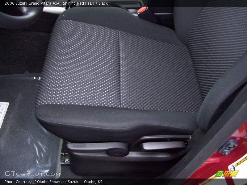 Shining Red Pearl / Black 2006 Suzuki Grand Vitara 4x4