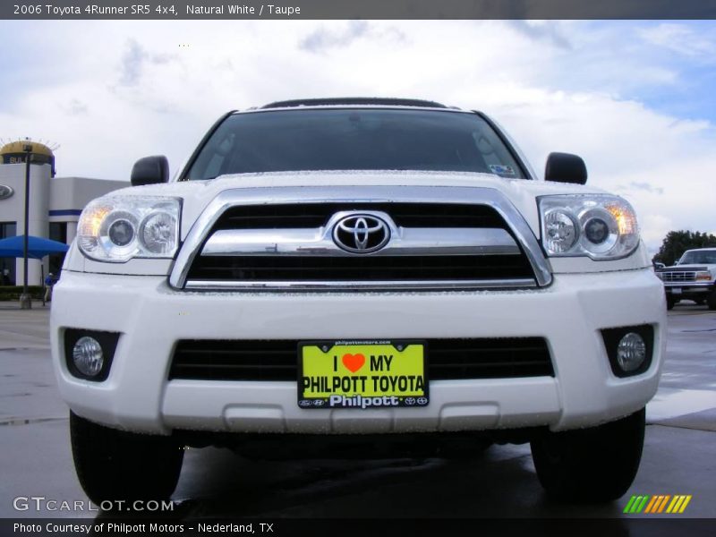 Natural White / Taupe 2006 Toyota 4Runner SR5 4x4