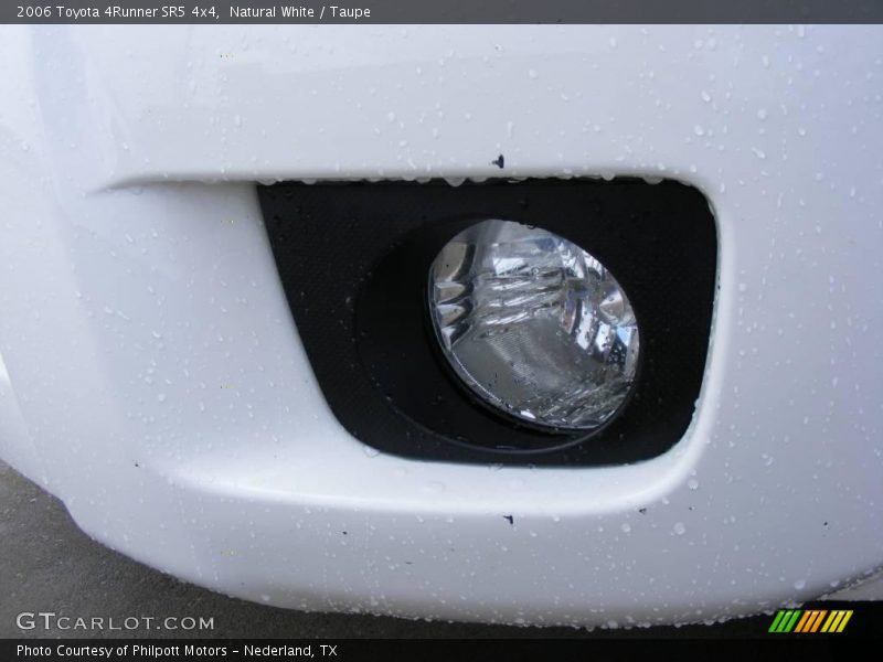 Natural White / Taupe 2006 Toyota 4Runner SR5 4x4