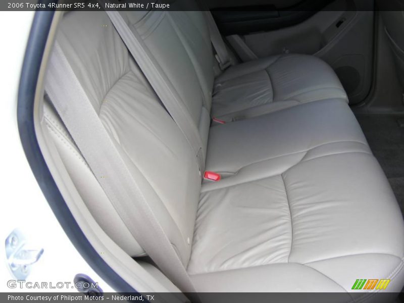 Natural White / Taupe 2006 Toyota 4Runner SR5 4x4