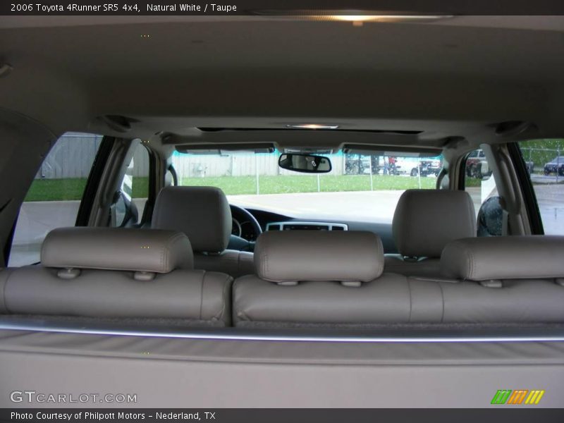 Natural White / Taupe 2006 Toyota 4Runner SR5 4x4