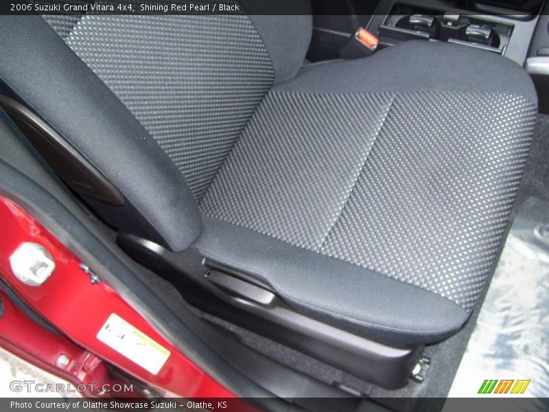 Shining Red Pearl / Black 2006 Suzuki Grand Vitara 4x4