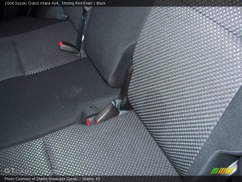 Shining Red Pearl / Black 2006 Suzuki Grand Vitara 4x4