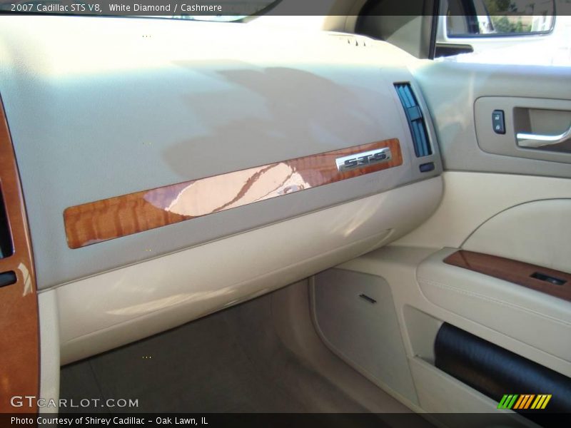 White Diamond / Cashmere 2007 Cadillac STS V8