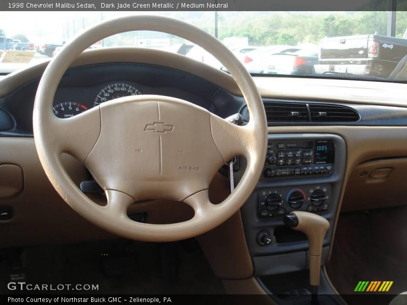 Dark Jade Green Metallic / Medium Neutral 1998 Chevrolet Malibu Sedan