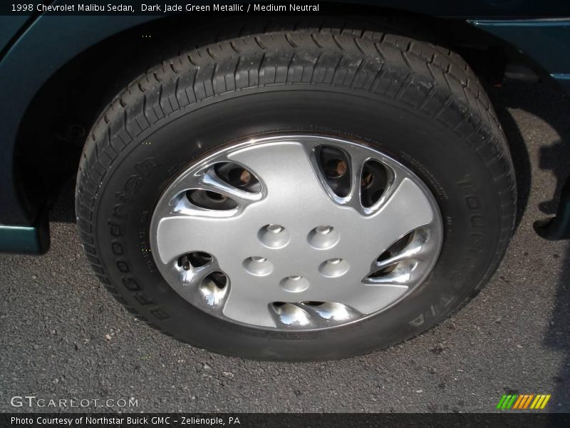 Dark Jade Green Metallic / Medium Neutral 1998 Chevrolet Malibu Sedan