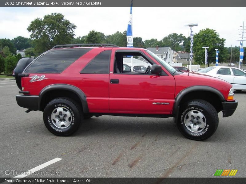 Victory Red / Graphite 2002 Chevrolet Blazer LS 4x4