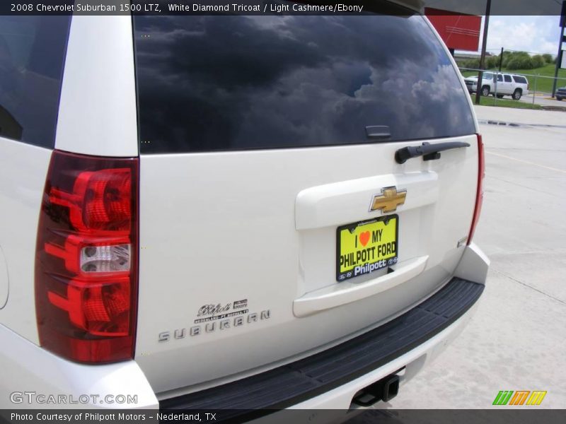 White Diamond Tricoat / Light Cashmere/Ebony 2008 Chevrolet Suburban 1500 LTZ