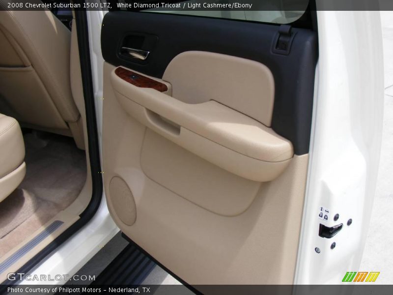 White Diamond Tricoat / Light Cashmere/Ebony 2008 Chevrolet Suburban 1500 LTZ
