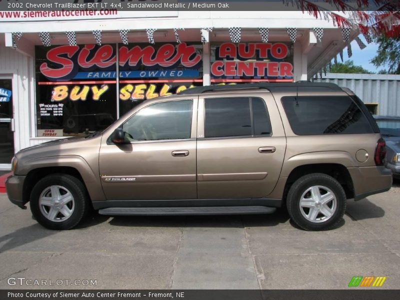 Sandalwood Metallic / Medium Oak 2002 Chevrolet TrailBlazer EXT LT 4x4