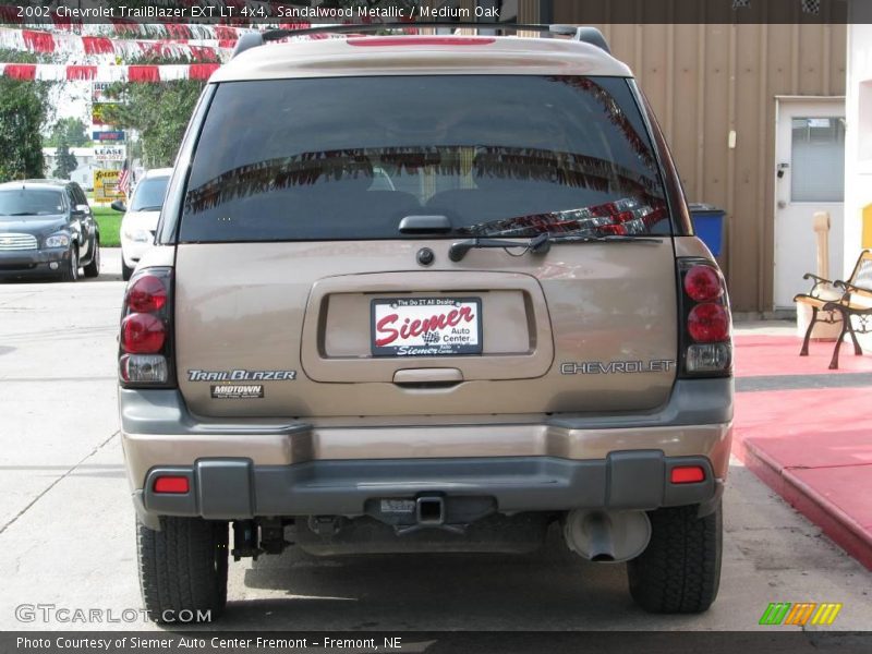 Sandalwood Metallic / Medium Oak 2002 Chevrolet TrailBlazer EXT LT 4x4