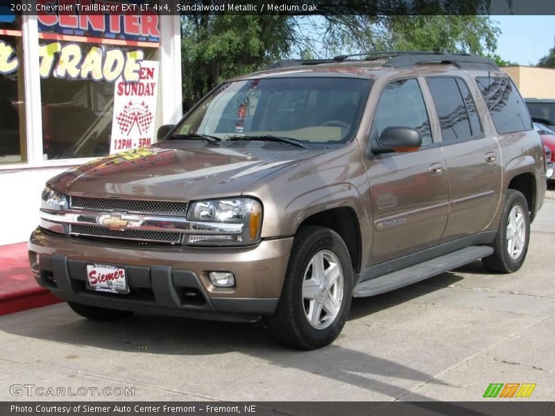 Sandalwood Metallic / Medium Oak 2002 Chevrolet TrailBlazer EXT LT 4x4