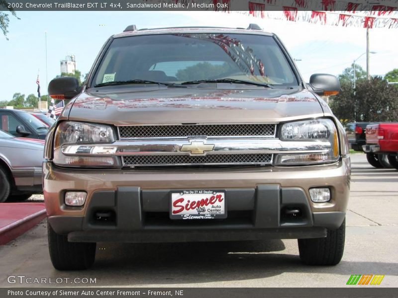 Sandalwood Metallic / Medium Oak 2002 Chevrolet TrailBlazer EXT LT 4x4