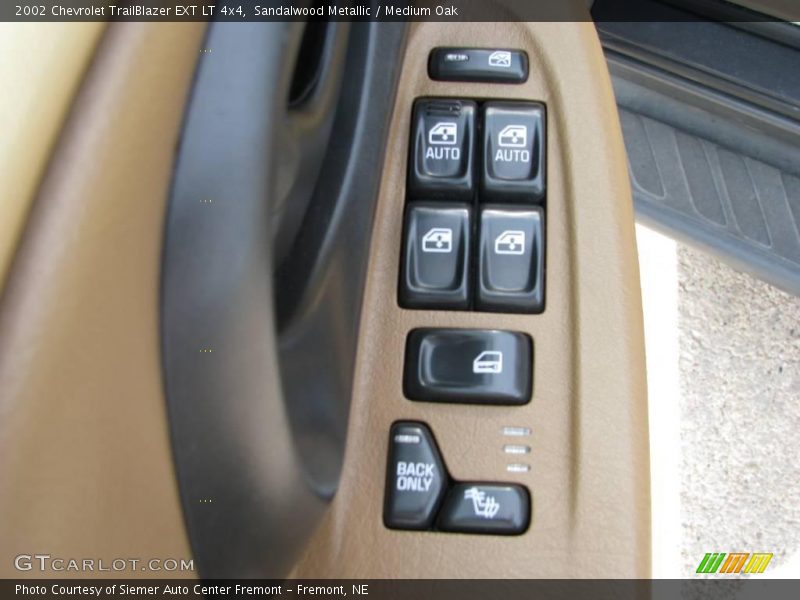 Sandalwood Metallic / Medium Oak 2002 Chevrolet TrailBlazer EXT LT 4x4