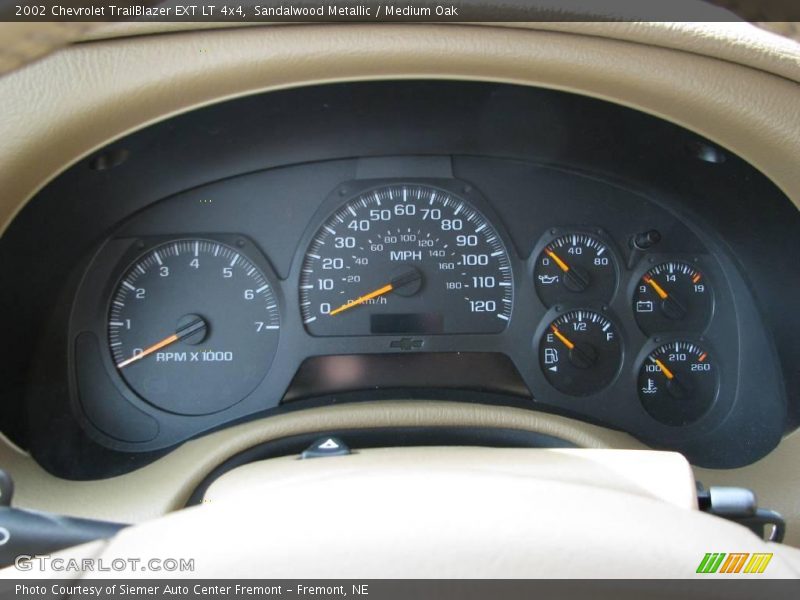 Sandalwood Metallic / Medium Oak 2002 Chevrolet TrailBlazer EXT LT 4x4