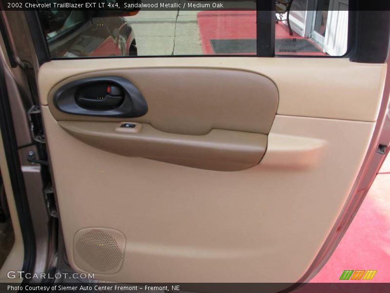 Sandalwood Metallic / Medium Oak 2002 Chevrolet TrailBlazer EXT LT 4x4