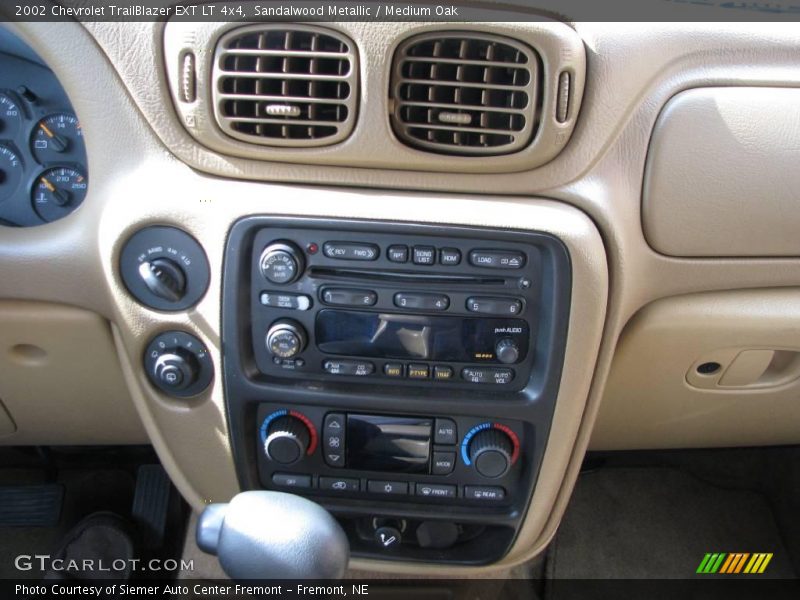 Sandalwood Metallic / Medium Oak 2002 Chevrolet TrailBlazer EXT LT 4x4