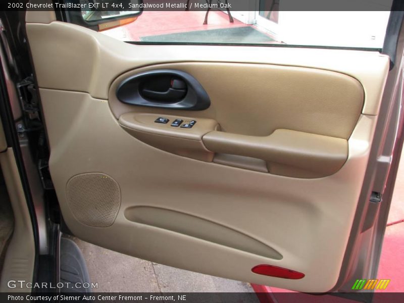 Sandalwood Metallic / Medium Oak 2002 Chevrolet TrailBlazer EXT LT 4x4