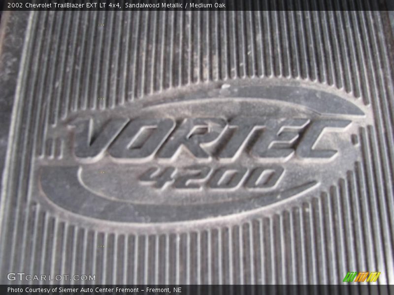 Sandalwood Metallic / Medium Oak 2002 Chevrolet TrailBlazer EXT LT 4x4