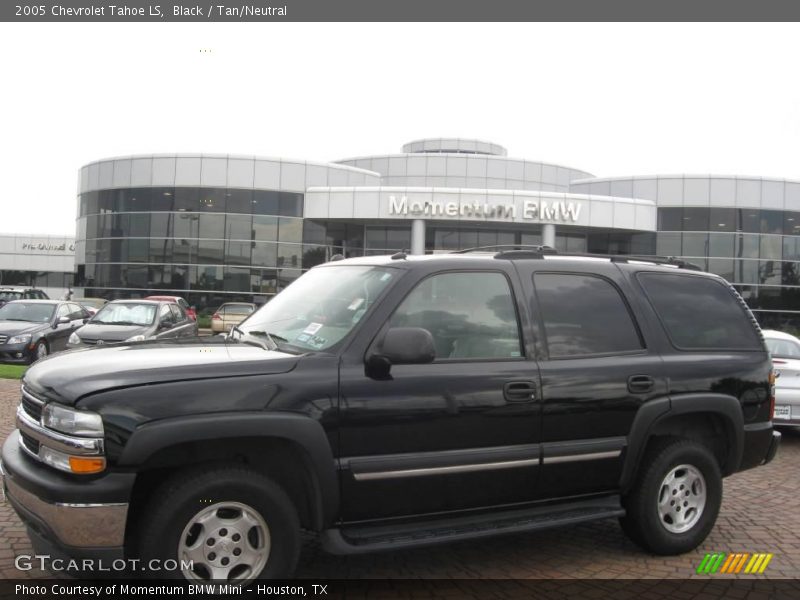 Black / Tan/Neutral 2005 Chevrolet Tahoe LS