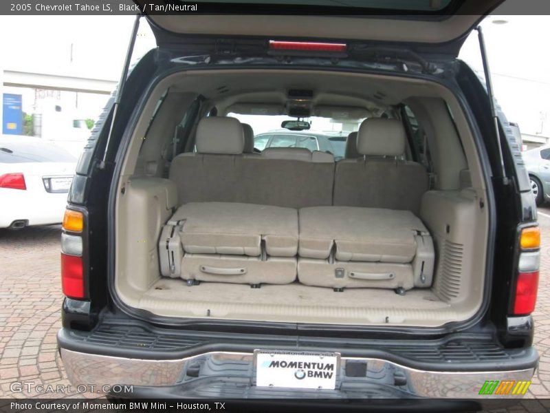 Black / Tan/Neutral 2005 Chevrolet Tahoe LS