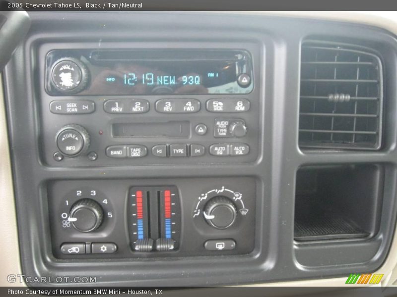 Black / Tan/Neutral 2005 Chevrolet Tahoe LS
