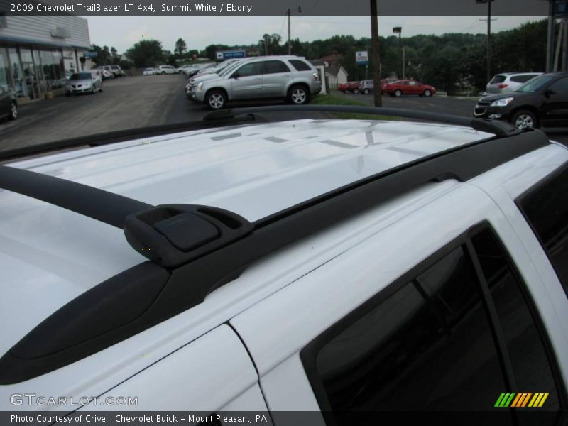 Summit White / Ebony 2009 Chevrolet TrailBlazer LT 4x4