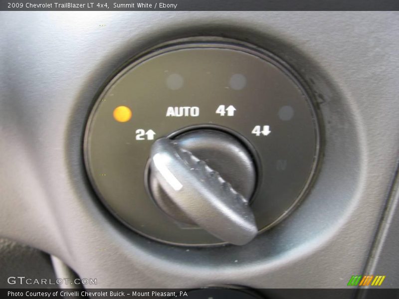 Summit White / Ebony 2009 Chevrolet TrailBlazer LT 4x4