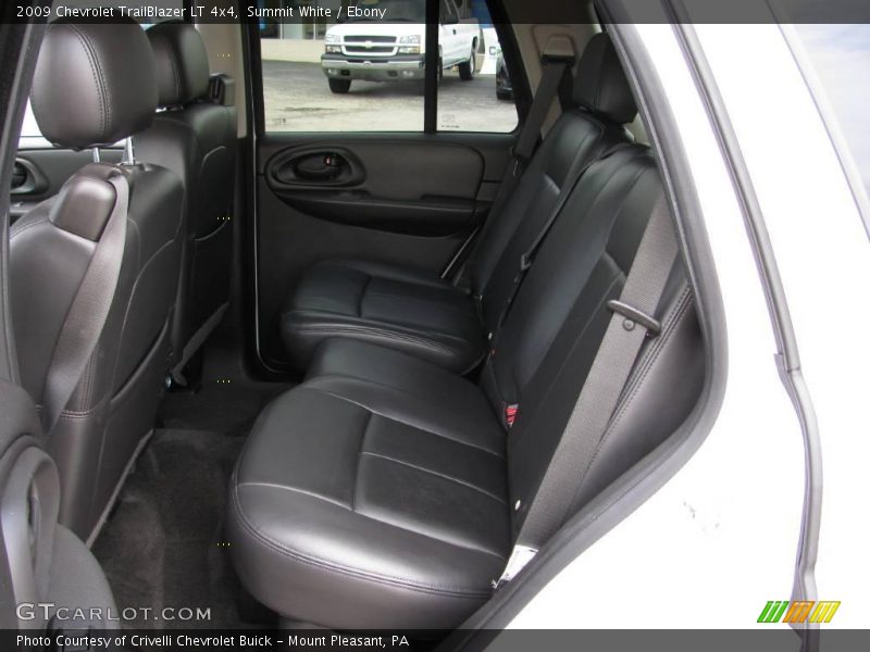 Summit White / Ebony 2009 Chevrolet TrailBlazer LT 4x4