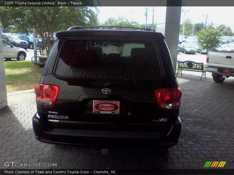 Black / Taupe 2005 Toyota Sequoia Limited