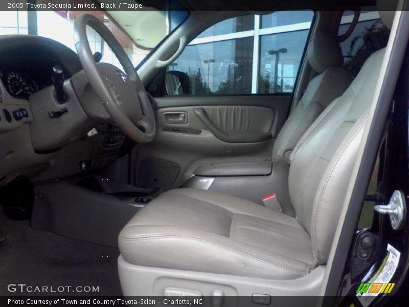 Black / Taupe 2005 Toyota Sequoia Limited