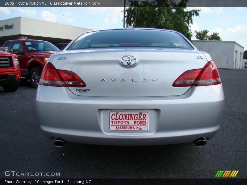 Classic Silver Metallic / Ivory 2009 Toyota Avalon XL
