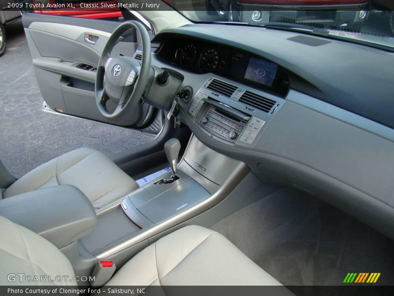 Classic Silver Metallic / Ivory 2009 Toyota Avalon XL