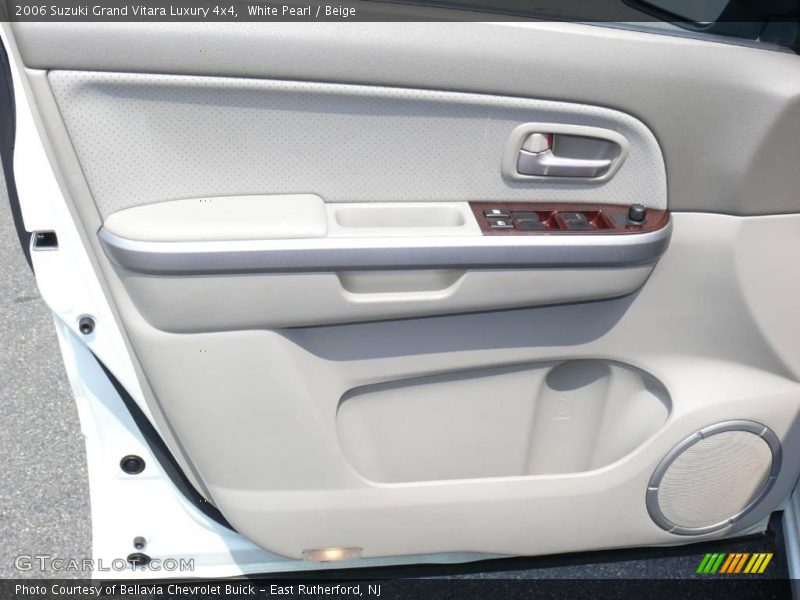 White Pearl / Beige 2006 Suzuki Grand Vitara Luxury 4x4