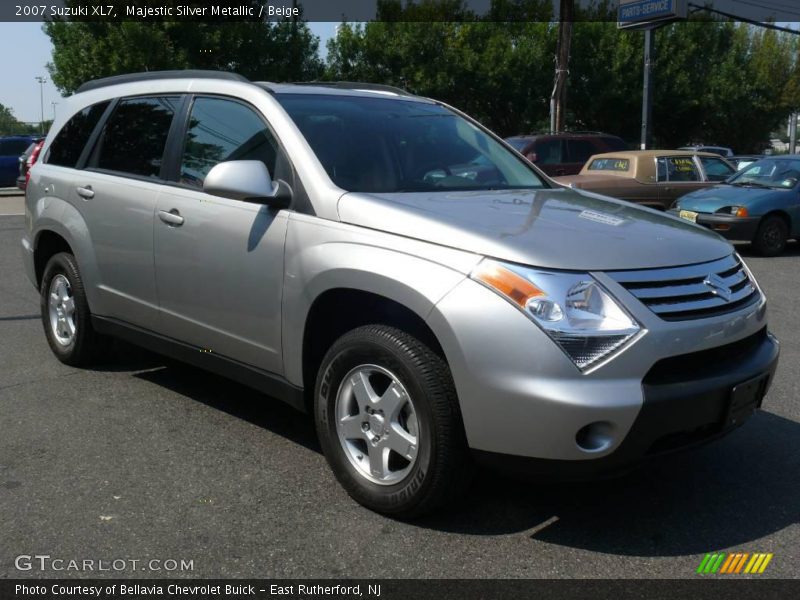 Majestic Silver Metallic / Beige 2007 Suzuki XL7