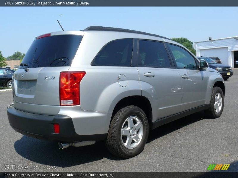 Majestic Silver Metallic / Beige 2007 Suzuki XL7