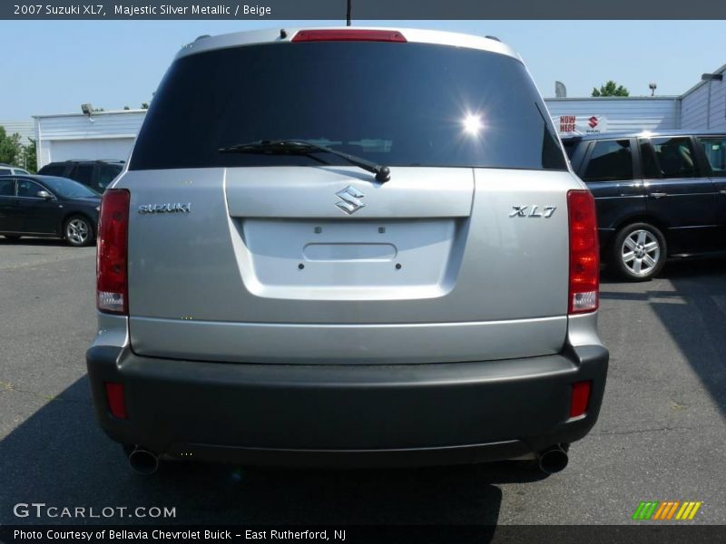 Majestic Silver Metallic / Beige 2007 Suzuki XL7