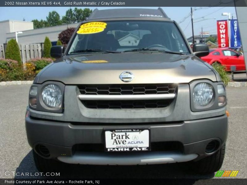 Gold Rush Metallic / Gray Celadon 2002 Nissan Xterra XE V6 4x4