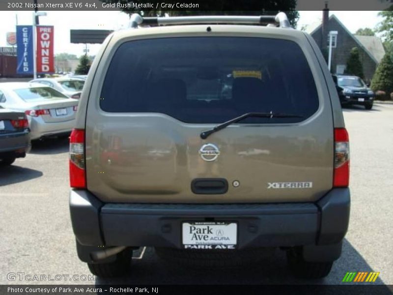 Gold Rush Metallic / Gray Celadon 2002 Nissan Xterra XE V6 4x4