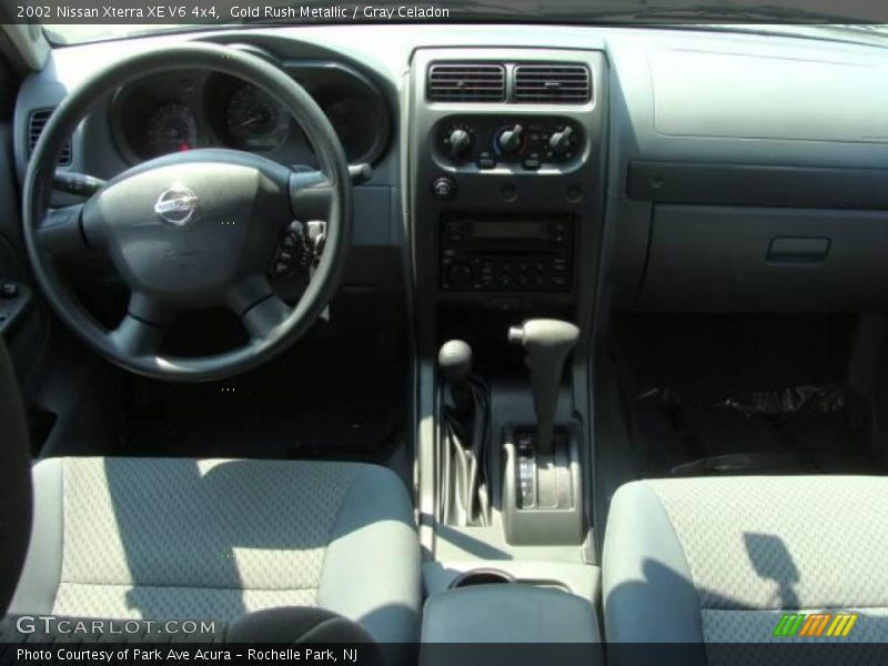 Gold Rush Metallic / Gray Celadon 2002 Nissan Xterra XE V6 4x4