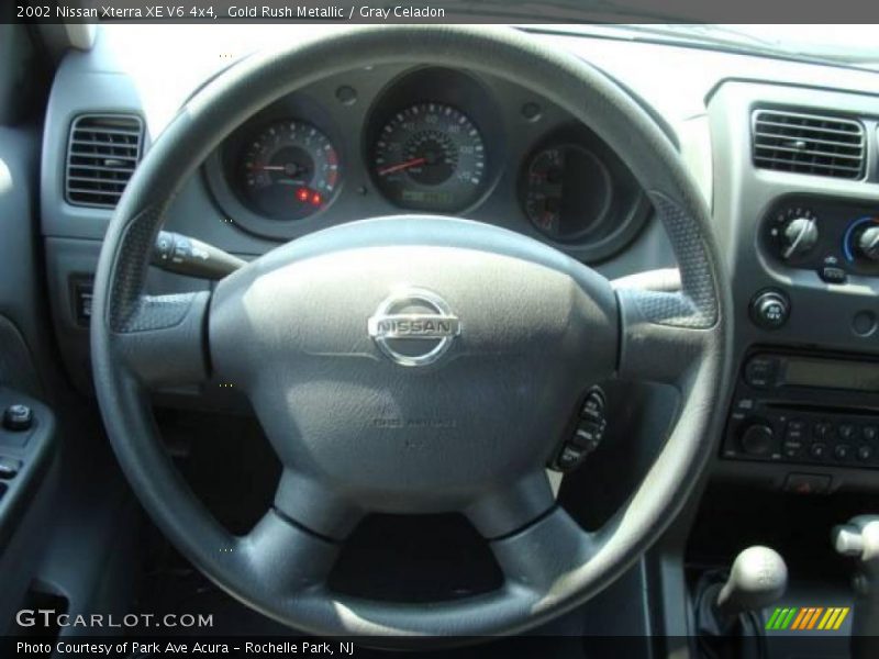 Gold Rush Metallic / Gray Celadon 2002 Nissan Xterra XE V6 4x4