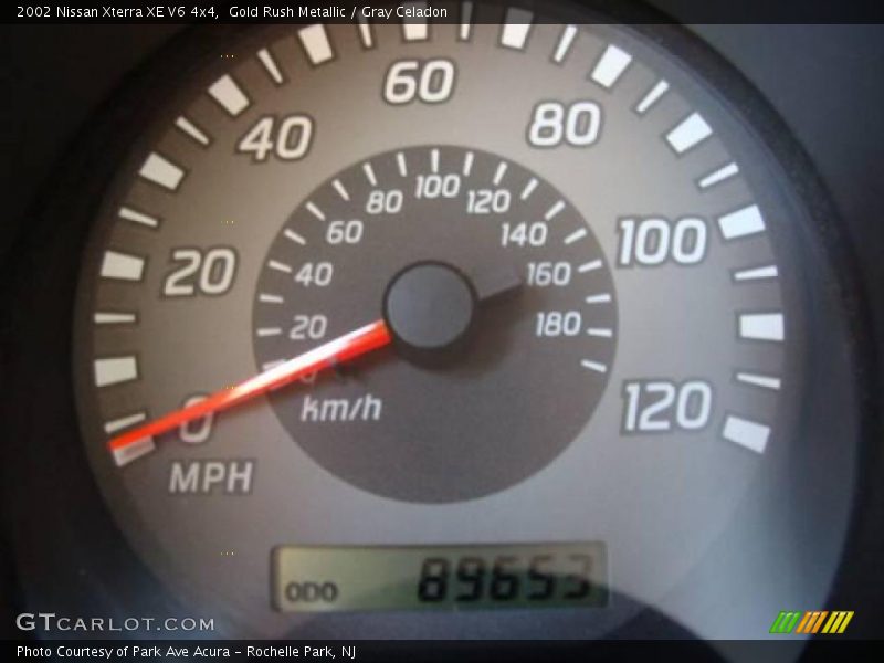 Gold Rush Metallic / Gray Celadon 2002 Nissan Xterra XE V6 4x4
