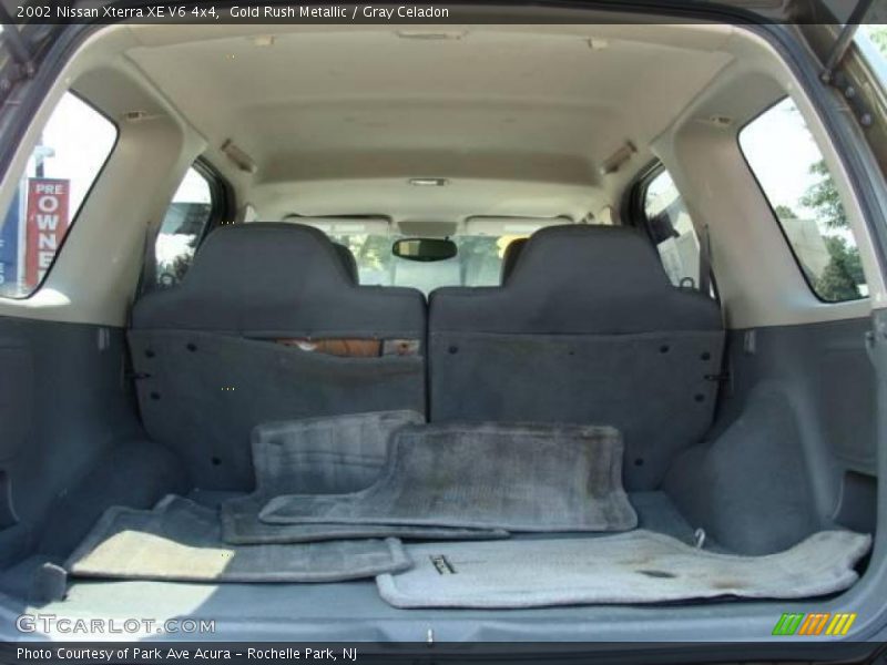 Gold Rush Metallic / Gray Celadon 2002 Nissan Xterra XE V6 4x4