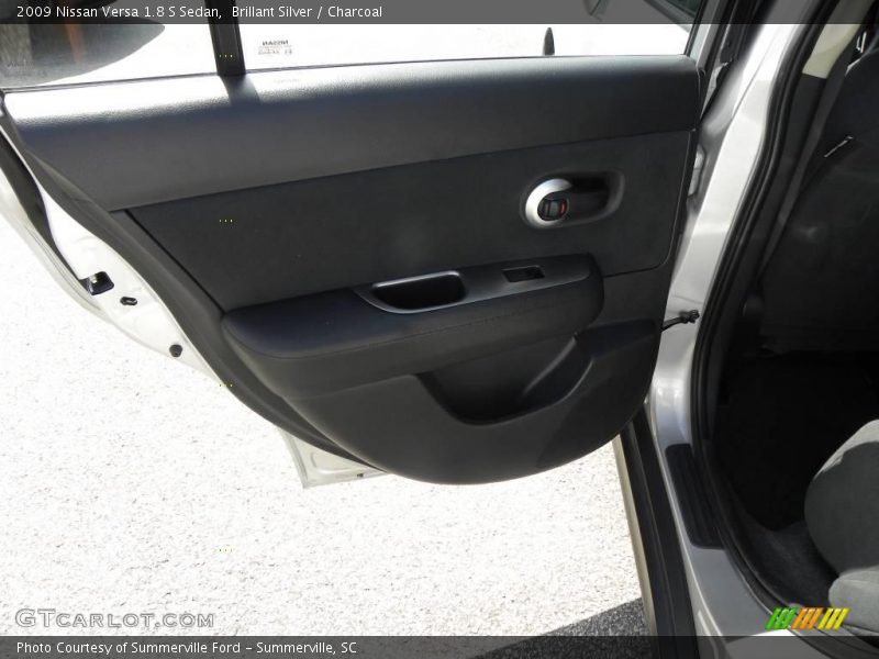 Brillant Silver / Charcoal 2009 Nissan Versa 1.8 S Sedan